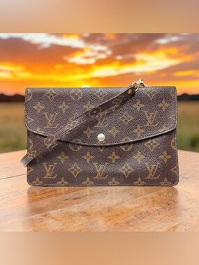 Louis Vuitton LV Shoulder Bag Pochette Doulde Rabat Monogram